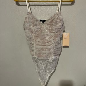 BLASHE Floral Lace Bodysuit L Nude